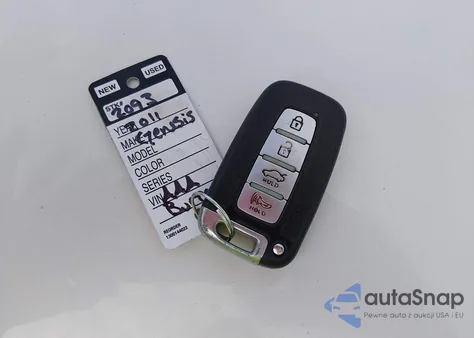 2011 Hyundai Genesis 3.8 z USA, uszkodzony, nr VIN KMHGC4DEXBU138753